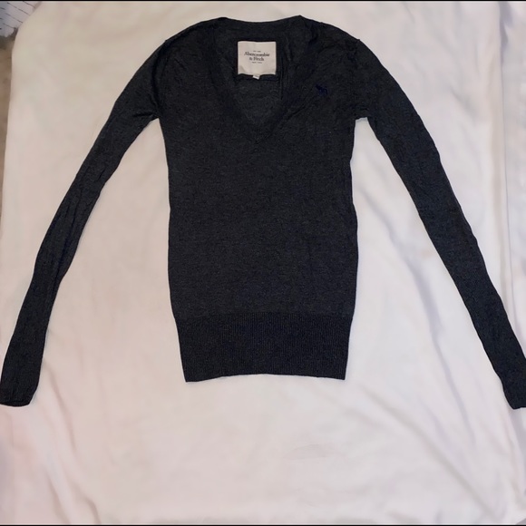 Abercrombie & Fitch Sweaters - Abercrombie & Fitch Long Sleeve V Neck Sweater
